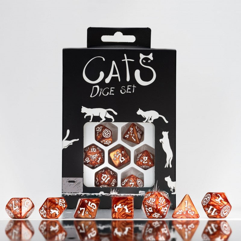 Q-Workshop Cats Dice Set Muffin w/White